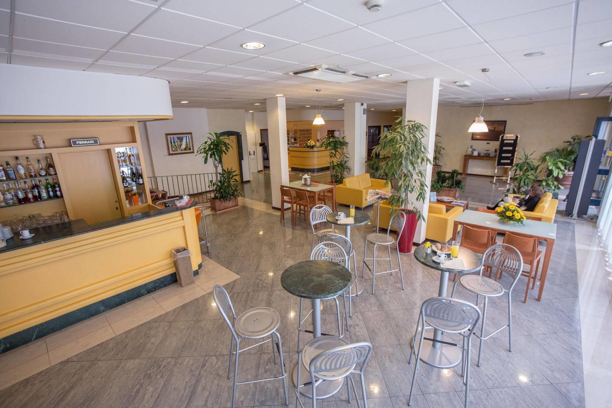 Euro Hotel Cascina Dış mekan fotoğraf